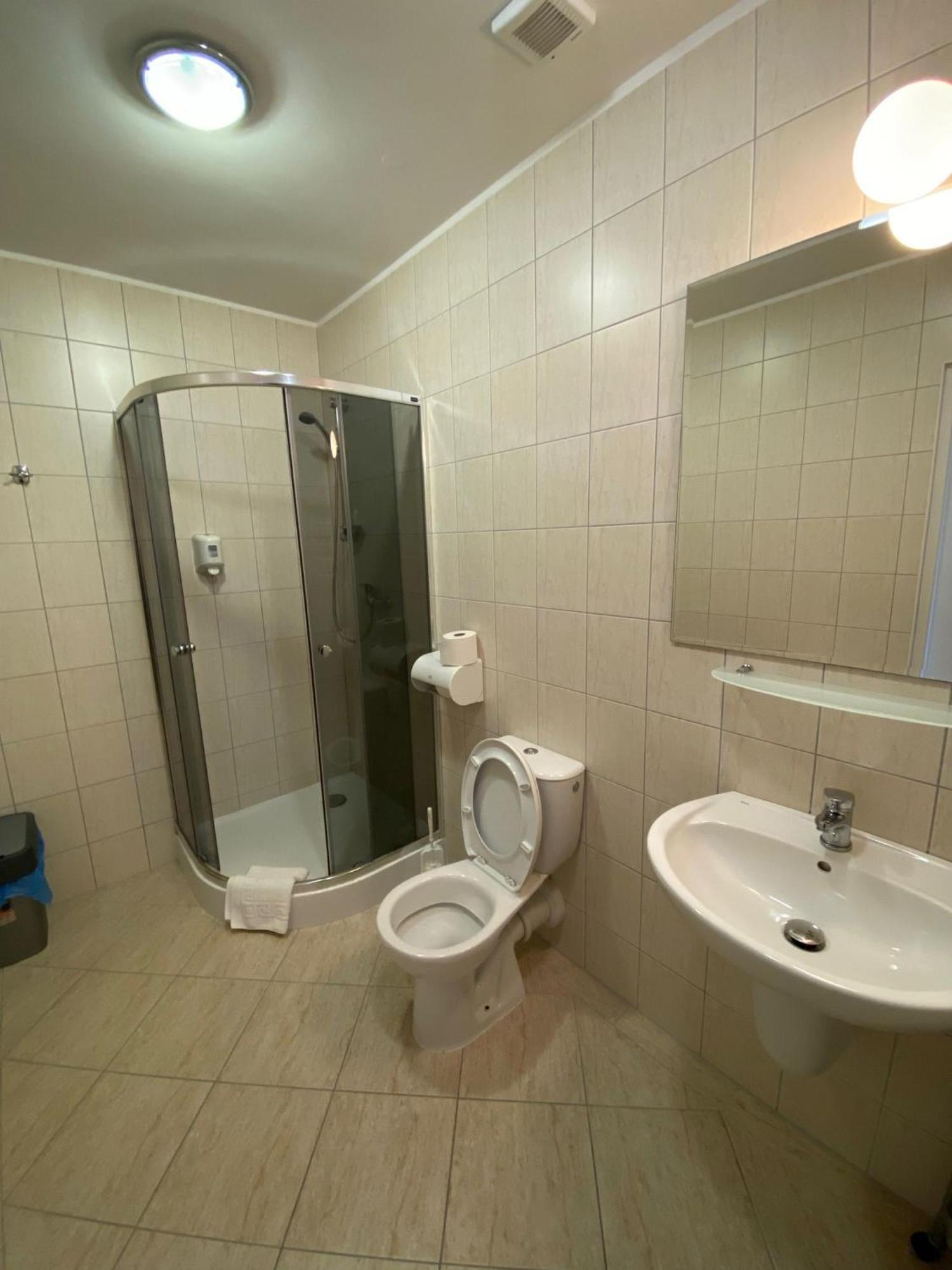 Eva Hotell Mrągowo Exteriör bild