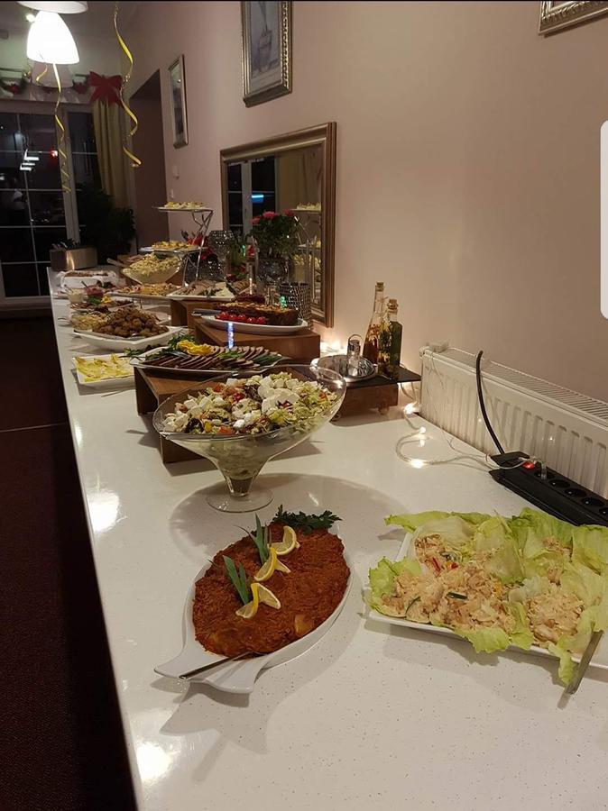 Eva Hotell Mrągowo Exteriör bild